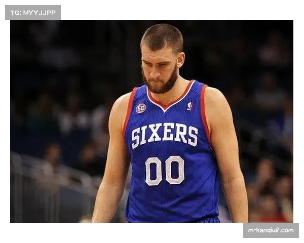 业余联赛趋势：全美高中联赛模仿NBA高位防守成风，引发关于青少年伤病隐患讨论